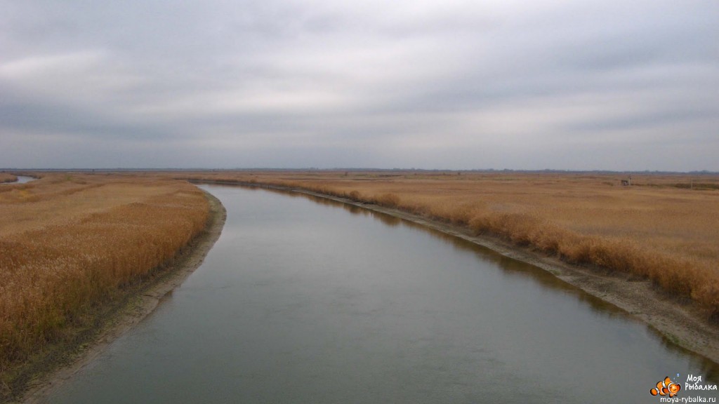 Manych_River,_near_highway_Rostov-on-Don_-_Volgodonsk